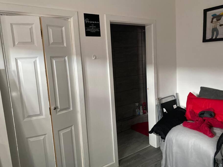 Apartamento Limpenny Garden Flat Nottingham Exterior foto