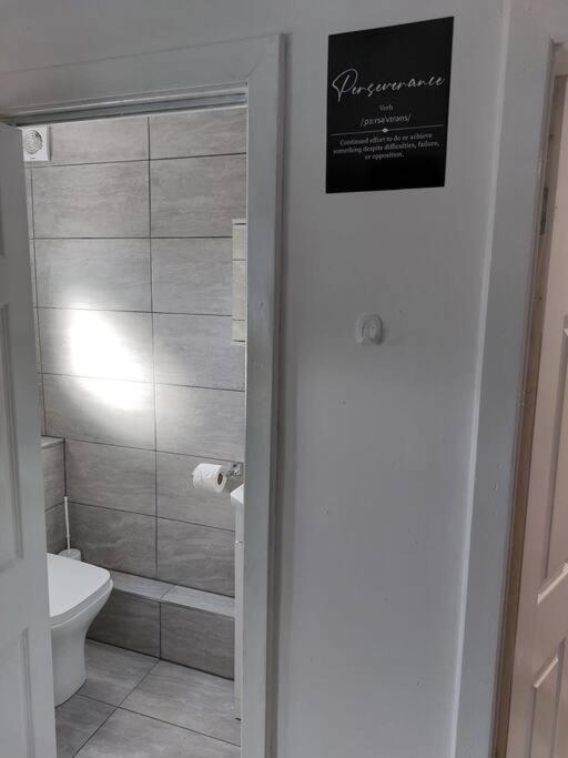 Apartamento Limpenny Garden Flat Nottingham Exterior foto